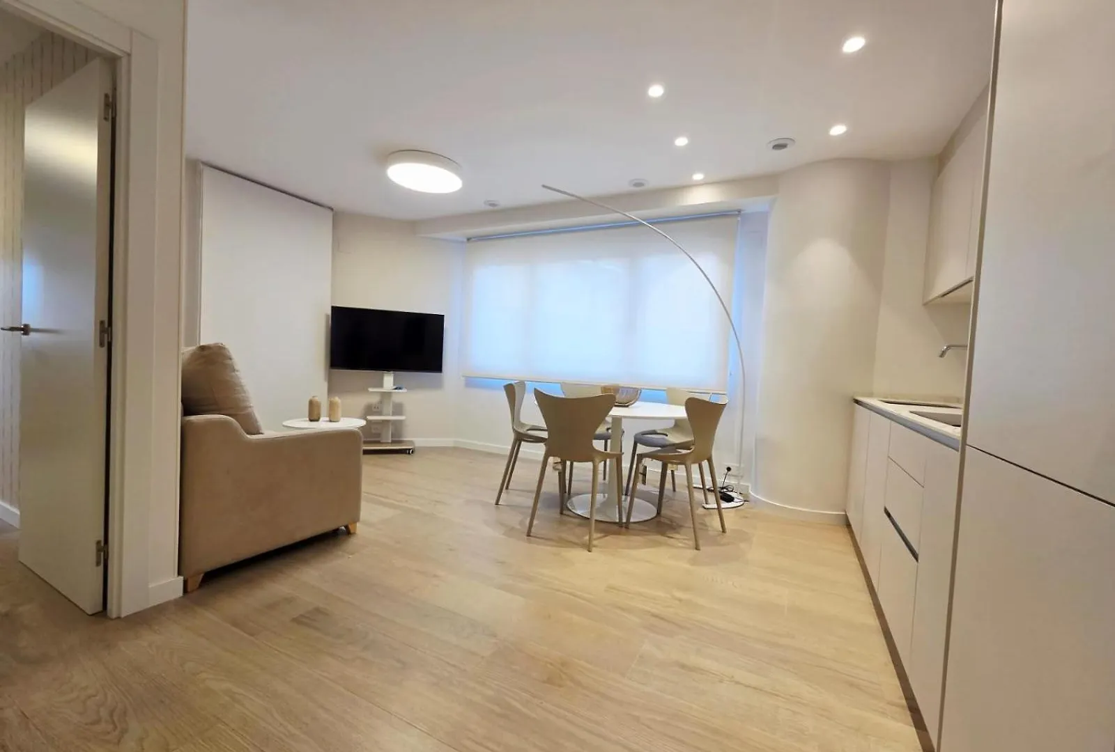 Yamaguchi Plaza By Clabao Apartment Pamplona Spain
