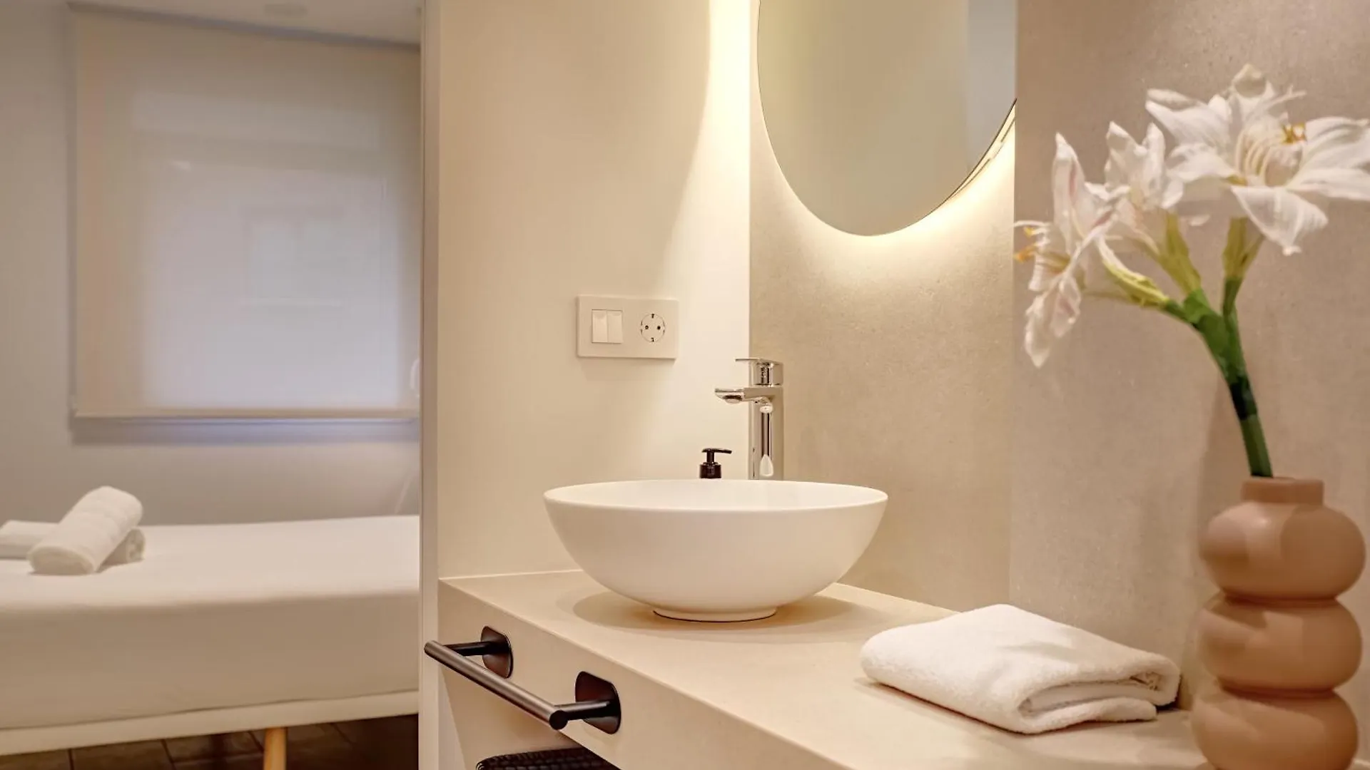 Yamaguchi Plaza By Clabao Apartment Pamplona