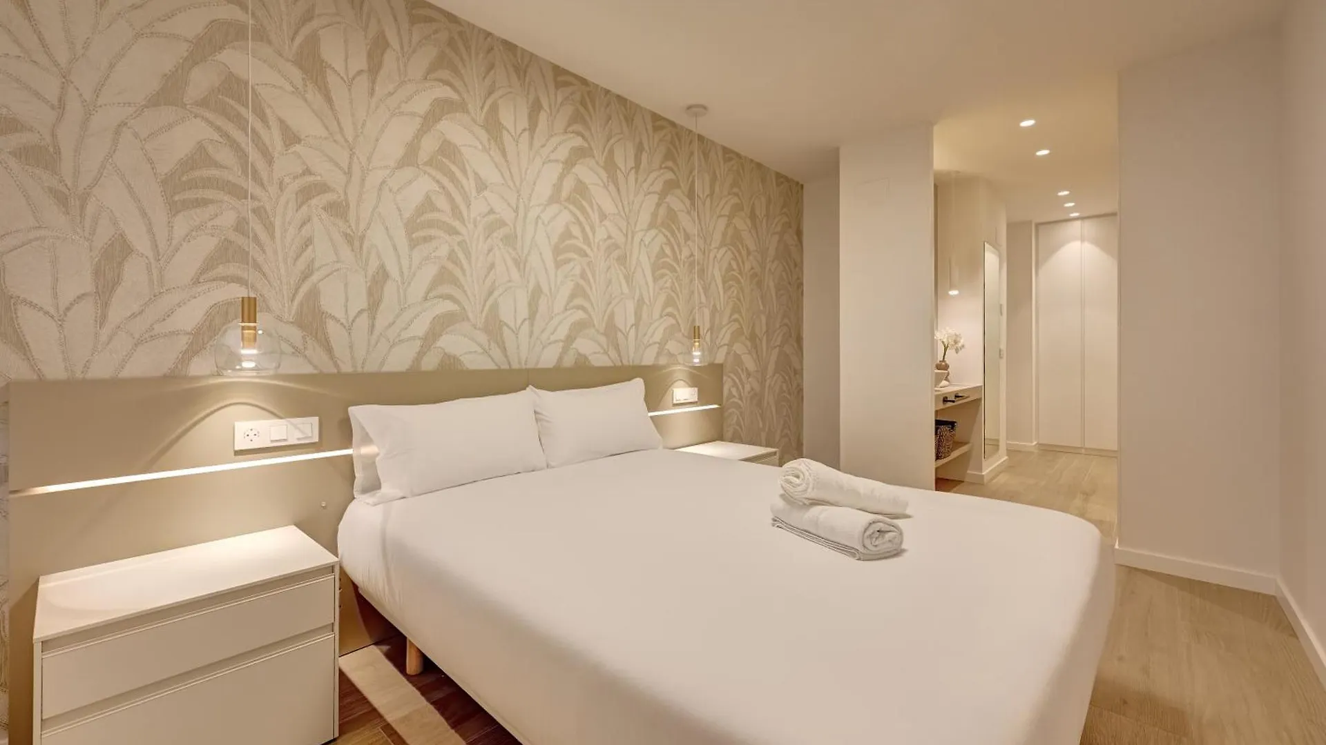 Yamaguchi Plaza By Clabao Apartment Pamplona
