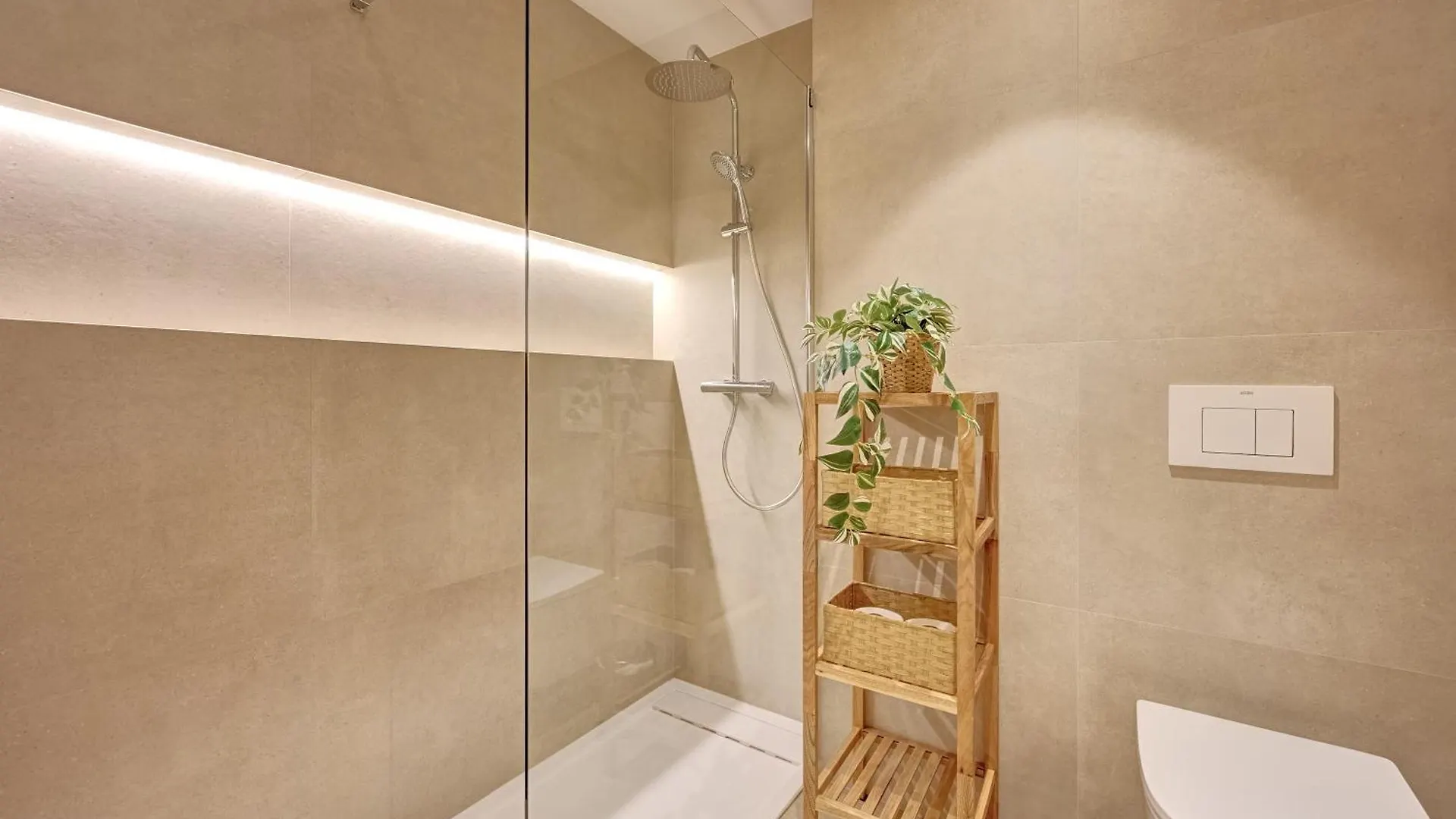 Yamaguchi Plaza By Clabao Apartment Pamplona