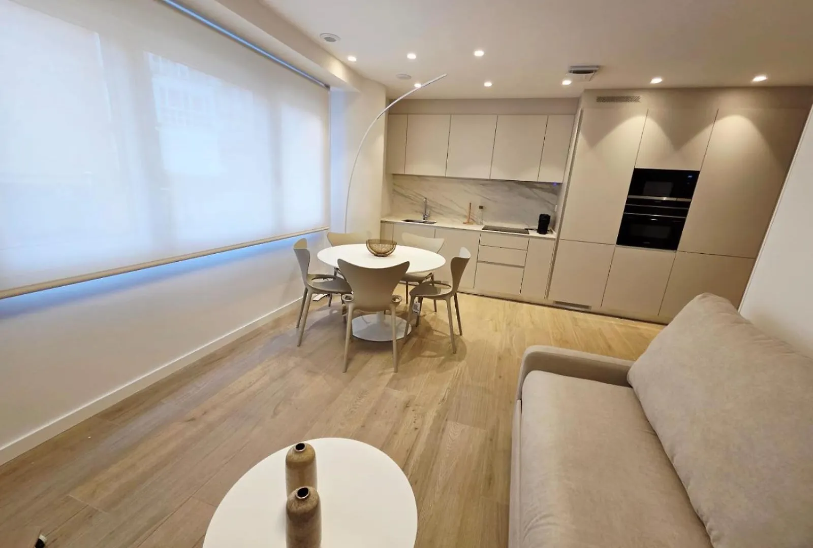 Yamaguchi Plaza By Clabao Apartment Pamplona
